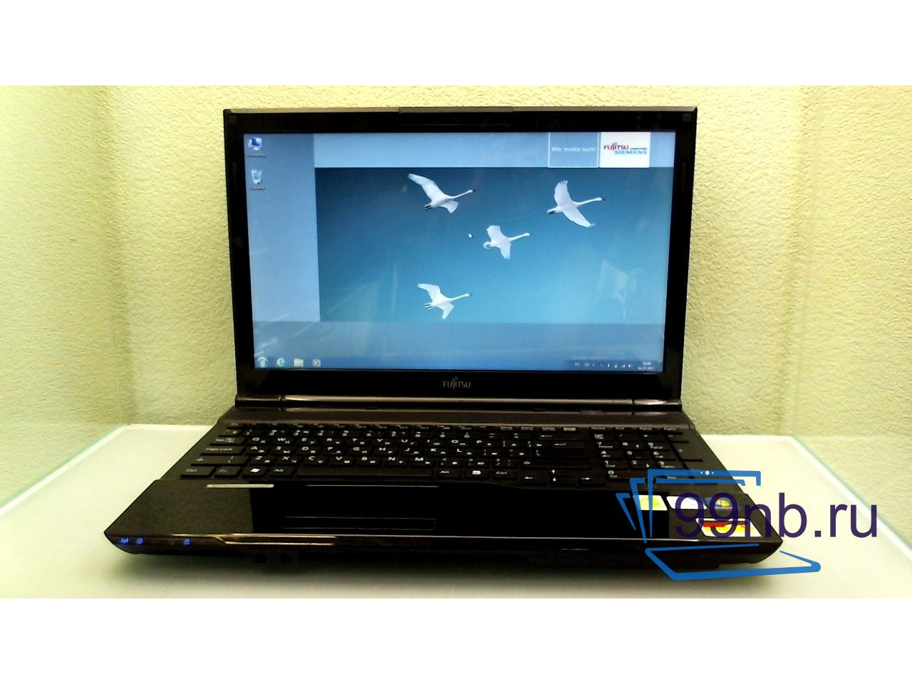 Fujitsu LifeBook AH532/G21