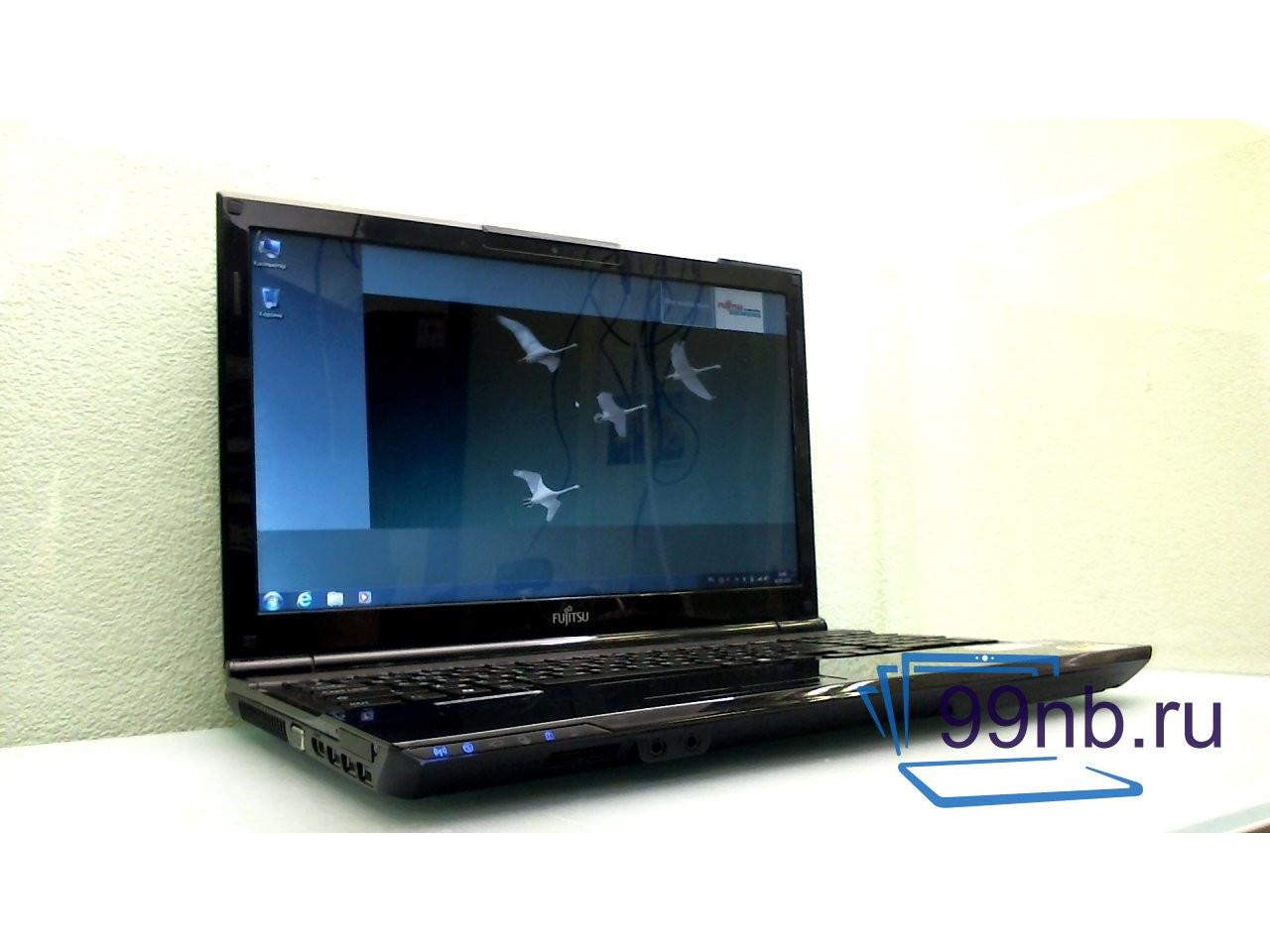 Fujitsu LifeBook AH532/G21