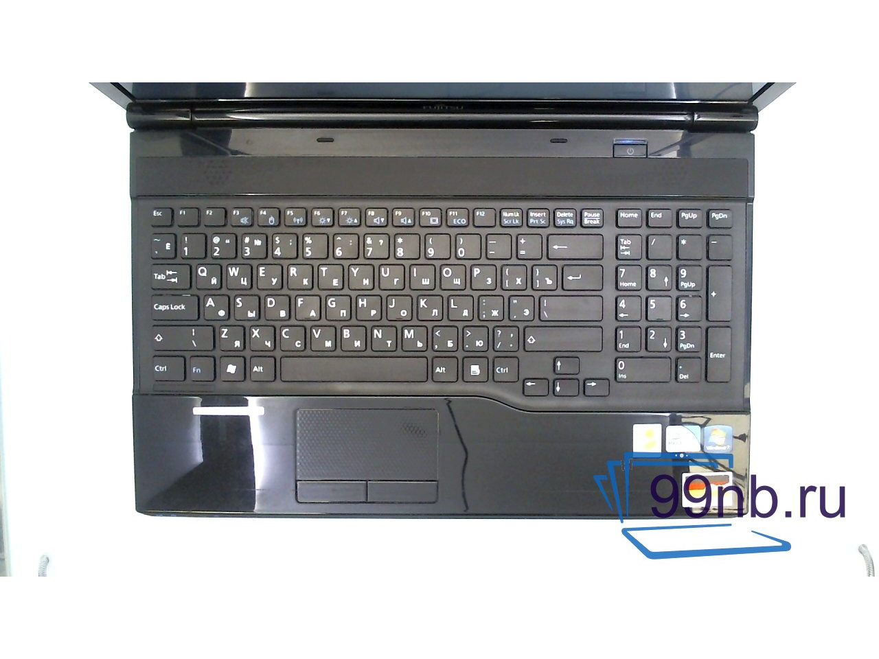 Fujitsu LifeBook AH532/G21