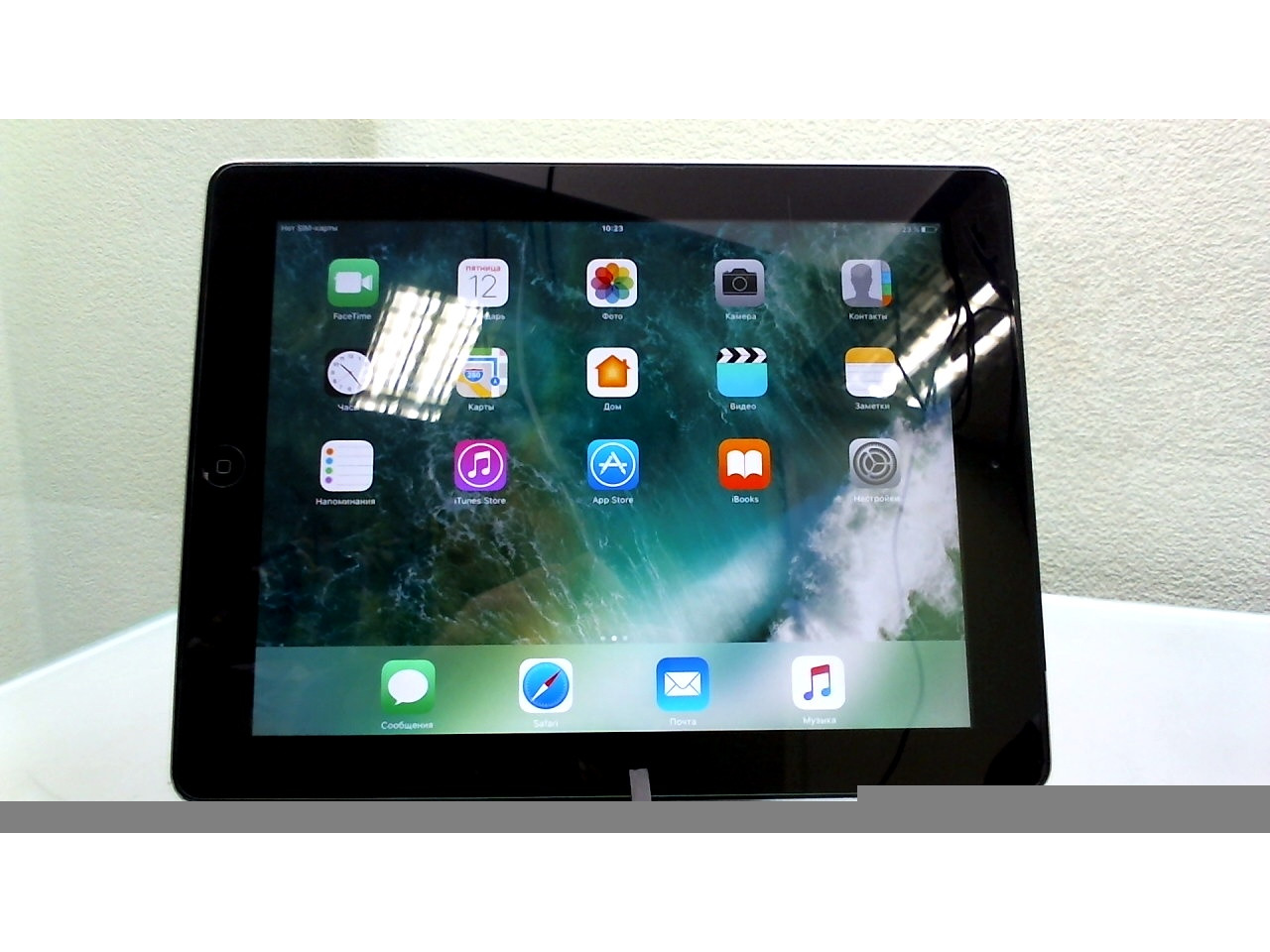 Macbook iPad 4 Wi-Fi Cellular