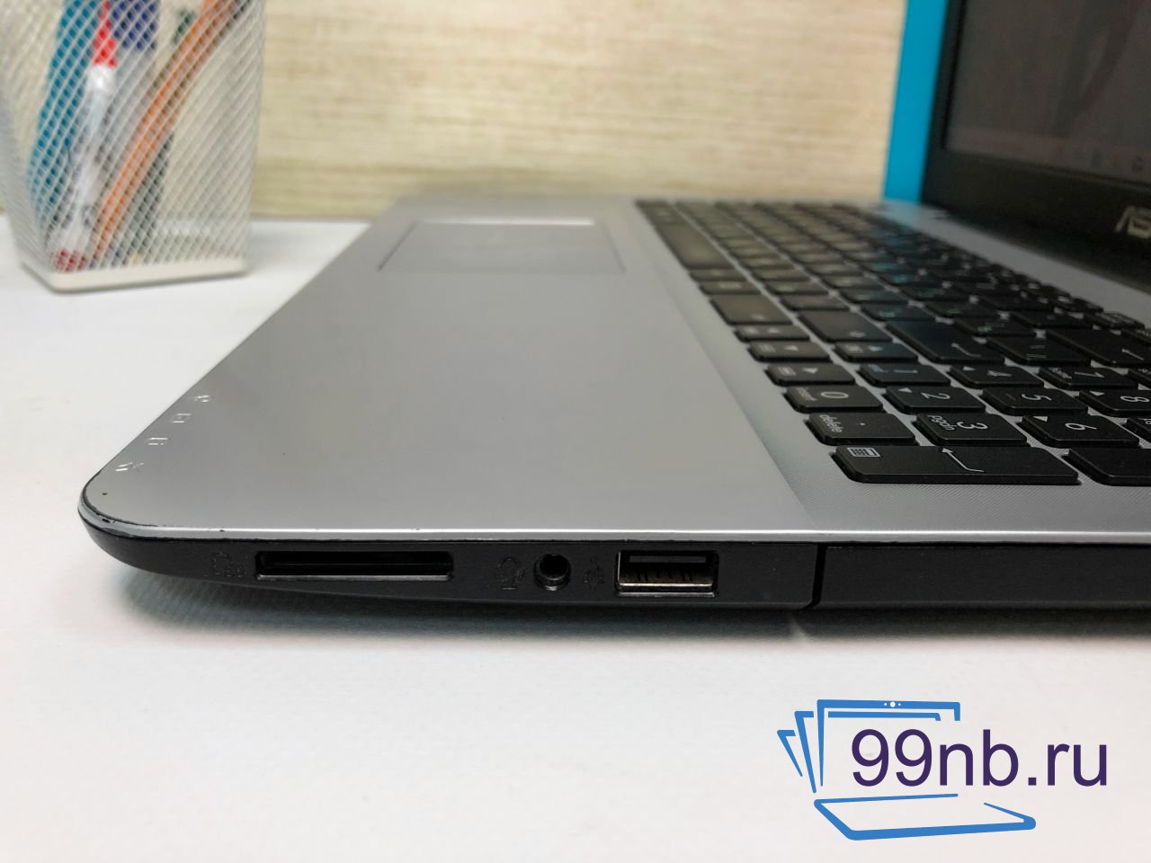  Ноутбук ASUS SSD