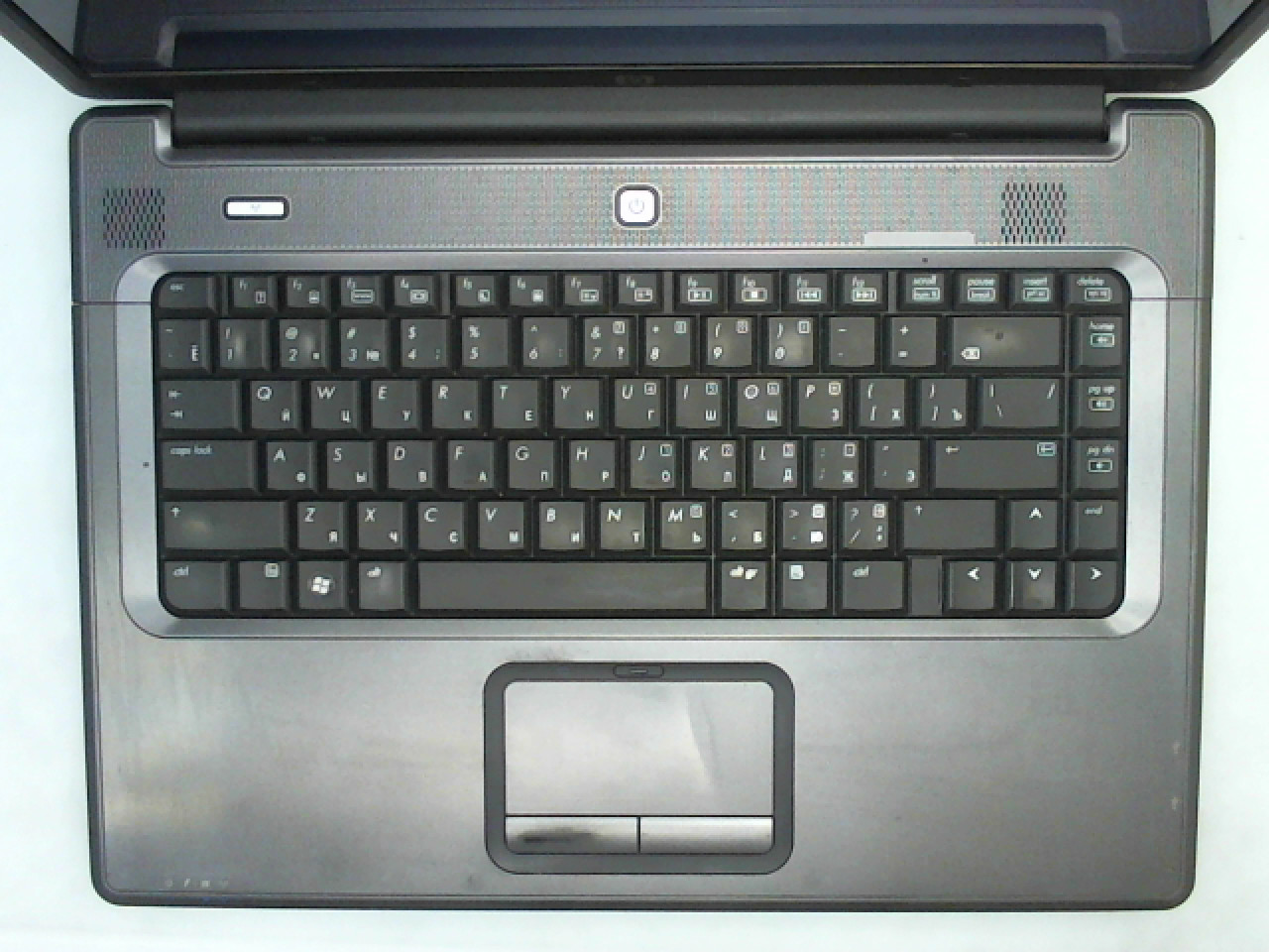 HP  G7000